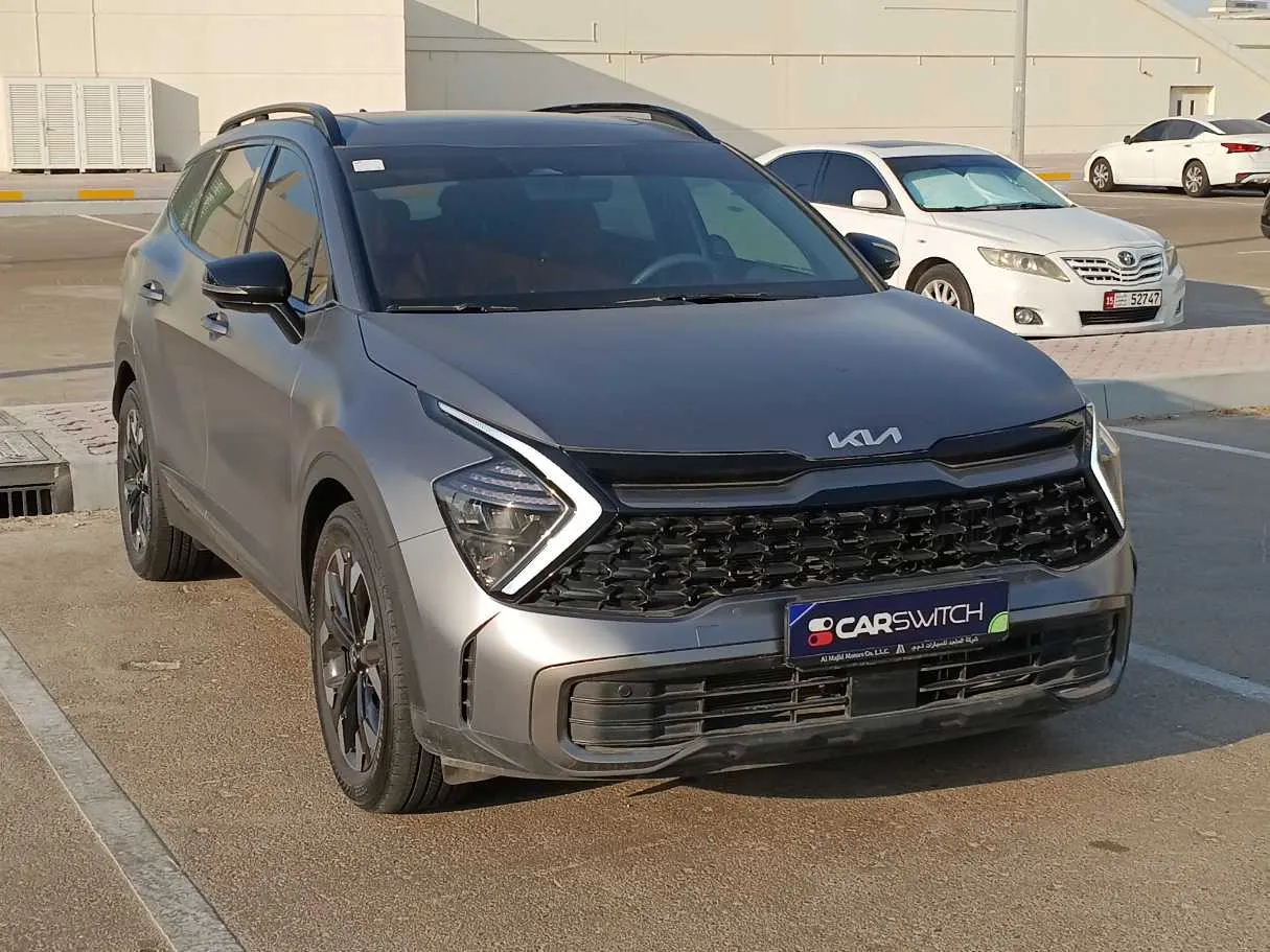 Car image 3
