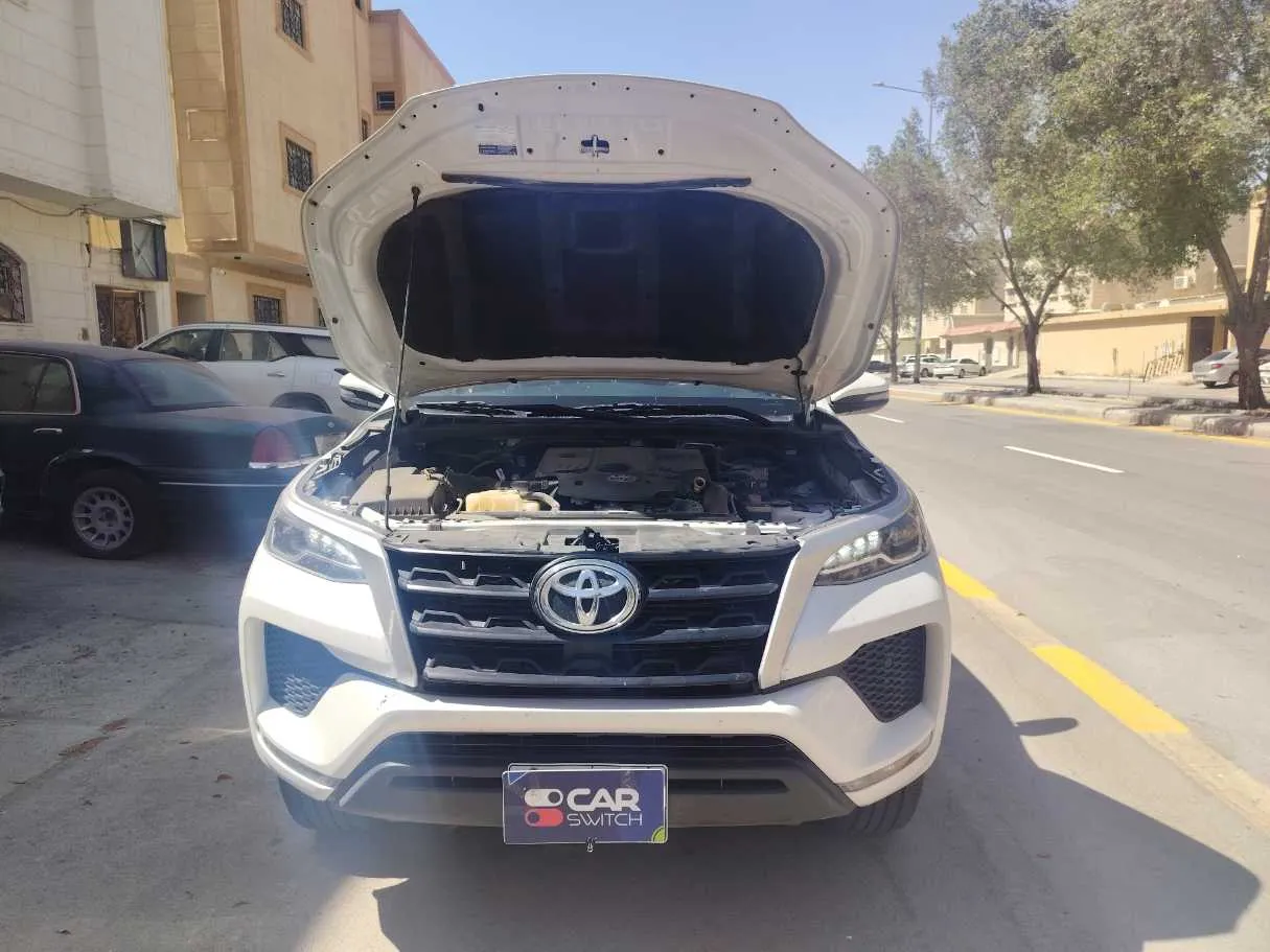 Car image 29