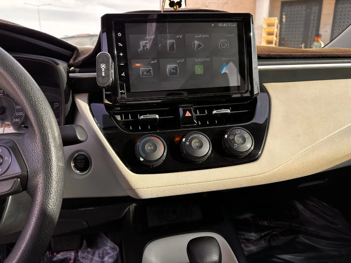 Car image 19