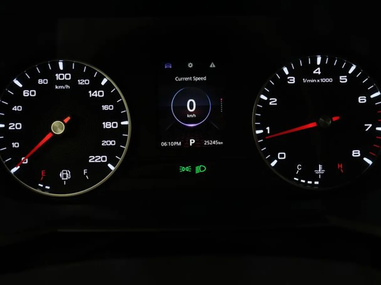 Car image 6
