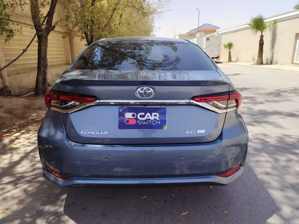 Car image 6