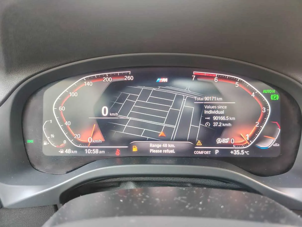 Car image 29