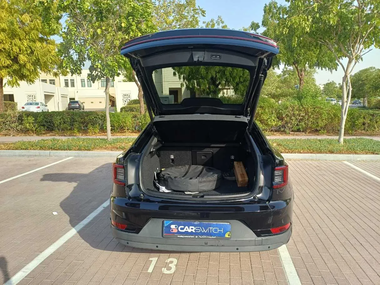 Car image 26