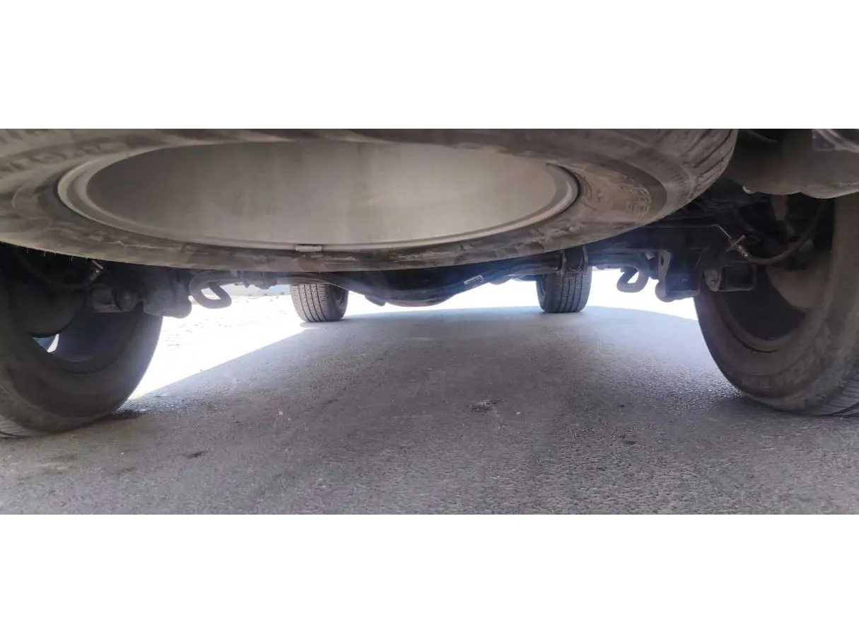 Car image 28