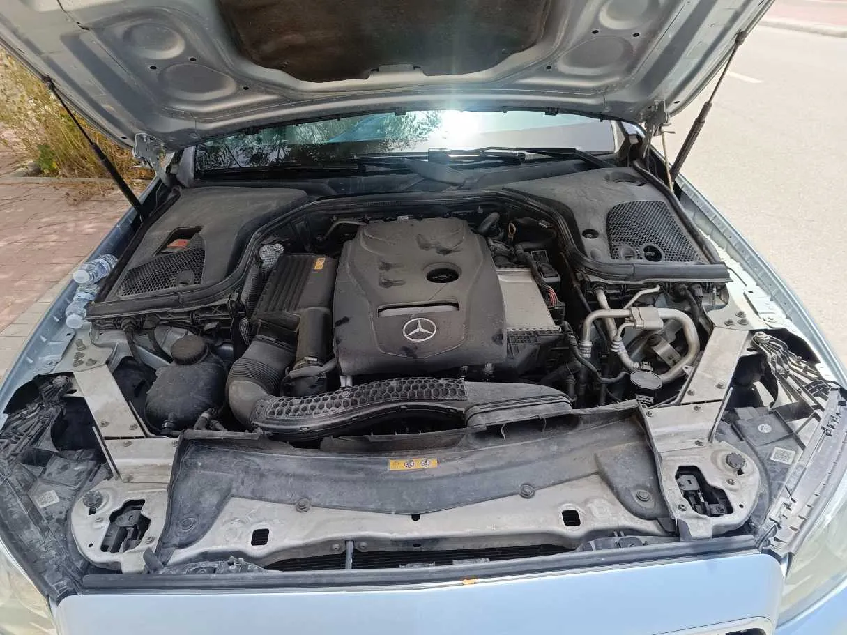 Car image 38