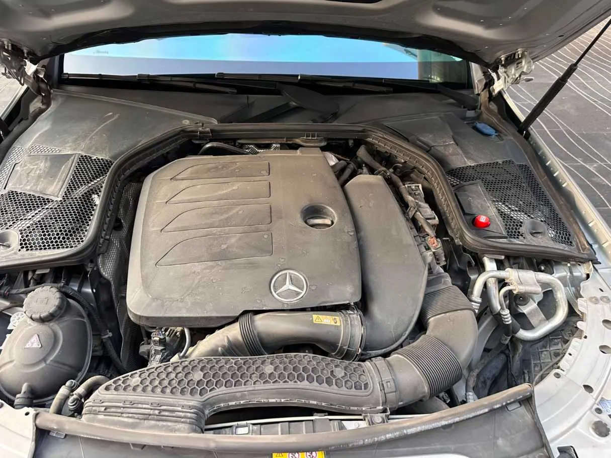 Car image 47