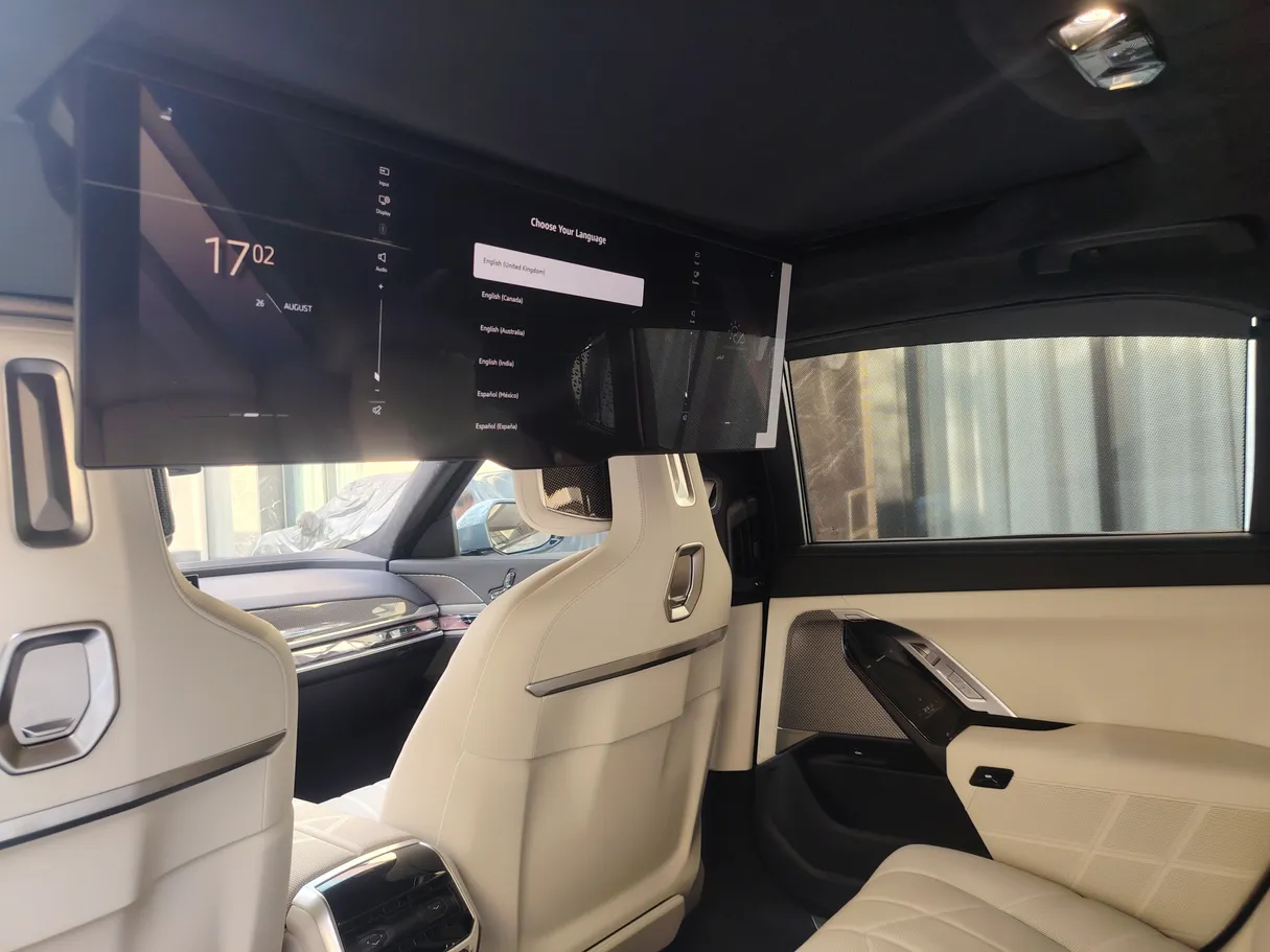 Car image 21