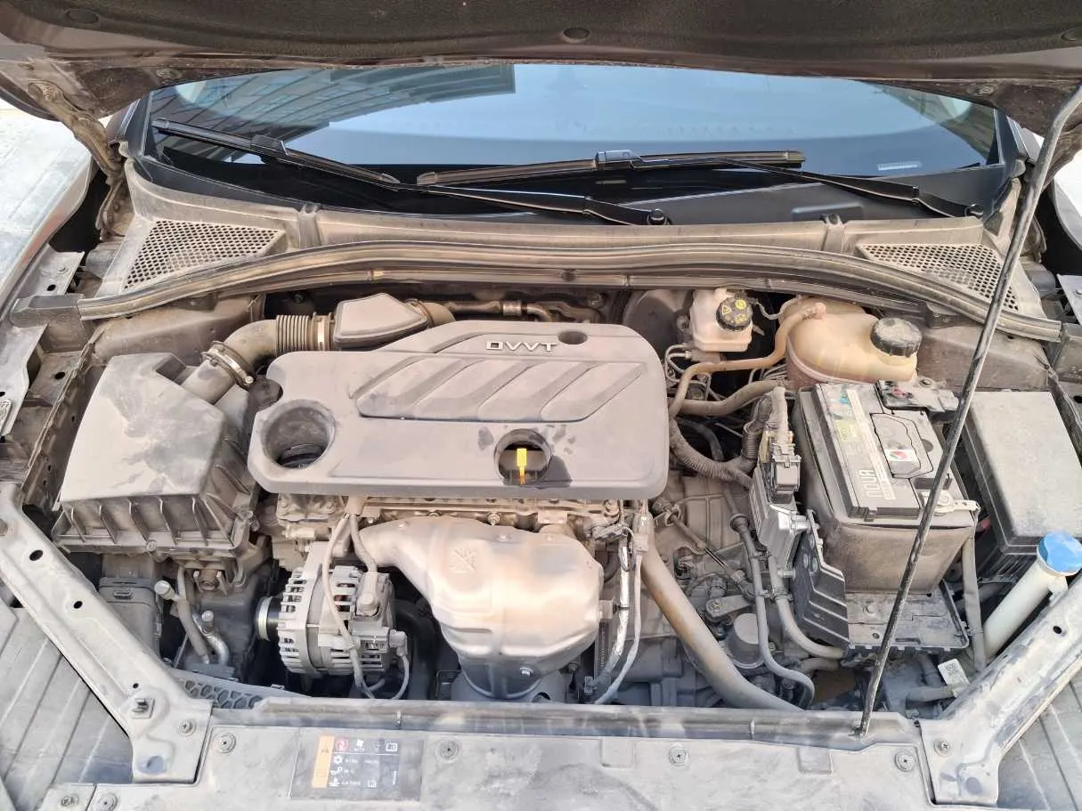 Car image 18