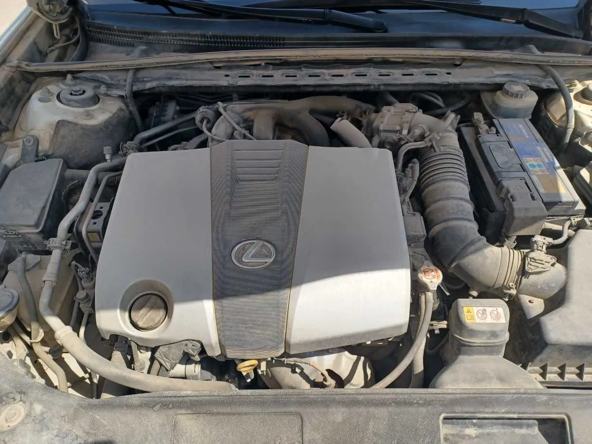 Car image 23