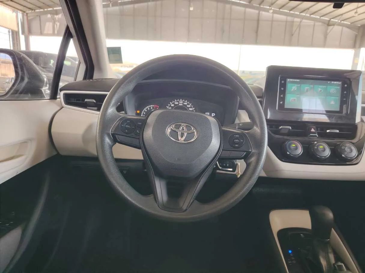 Car image 22