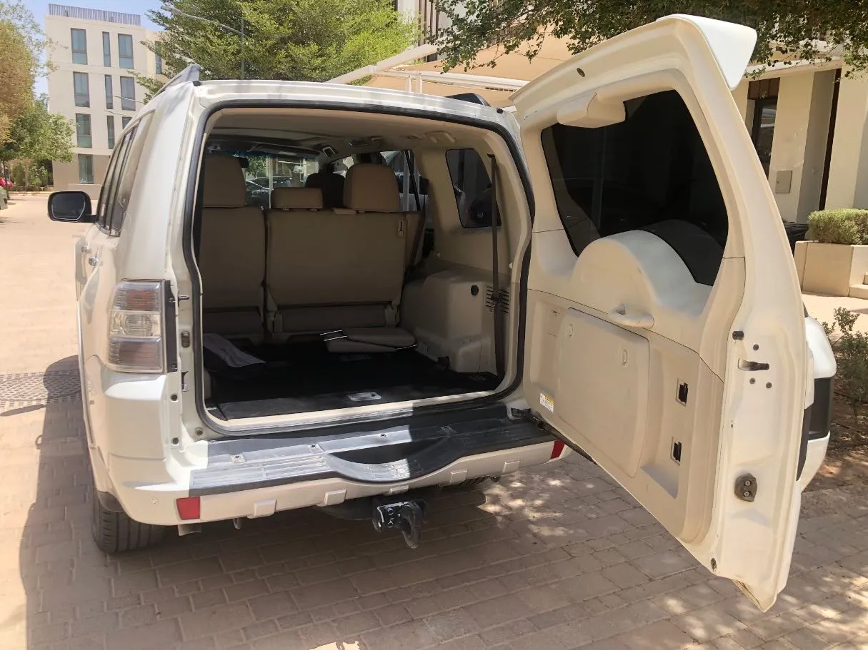 Car image 20