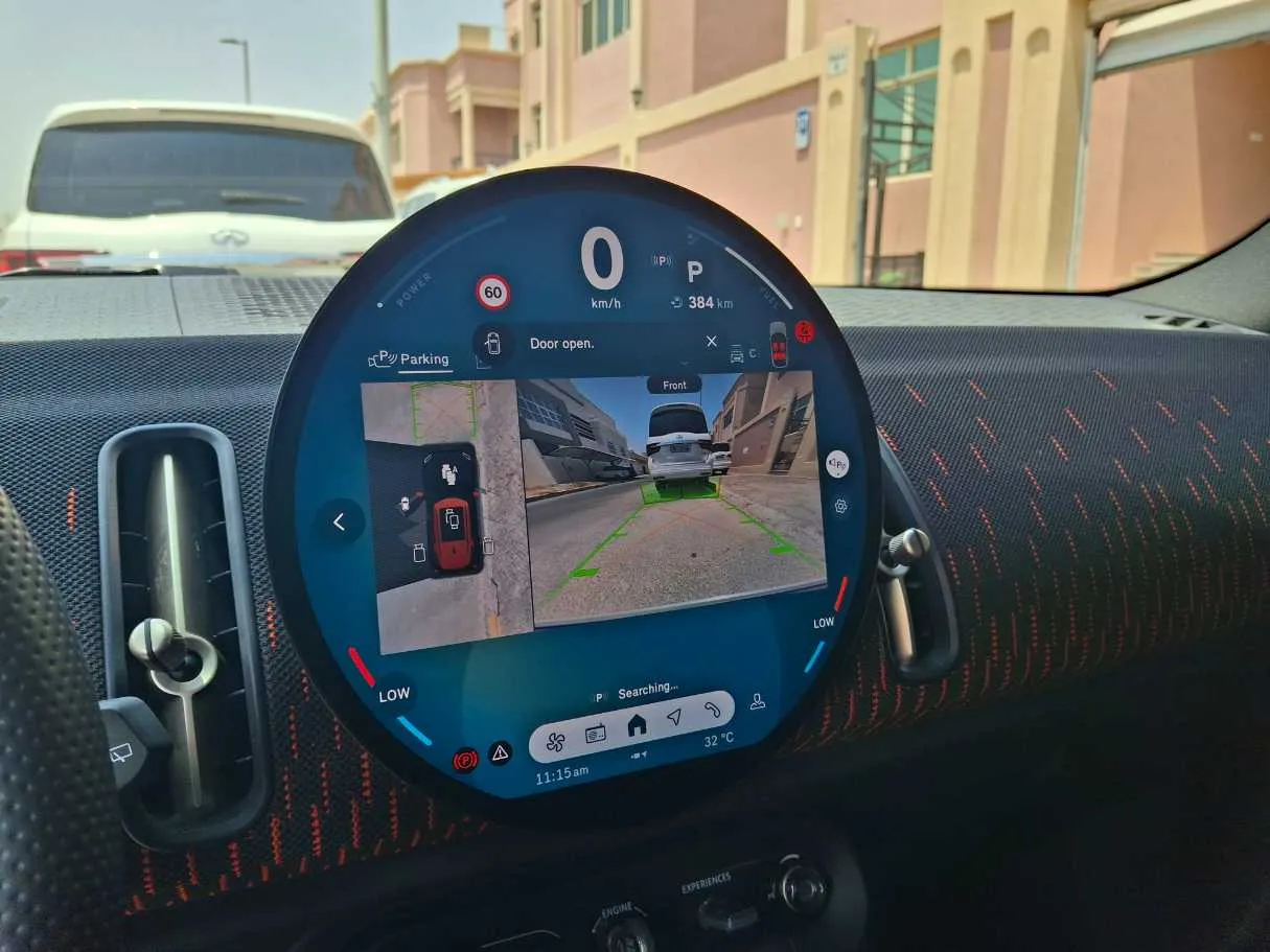 Car image 19