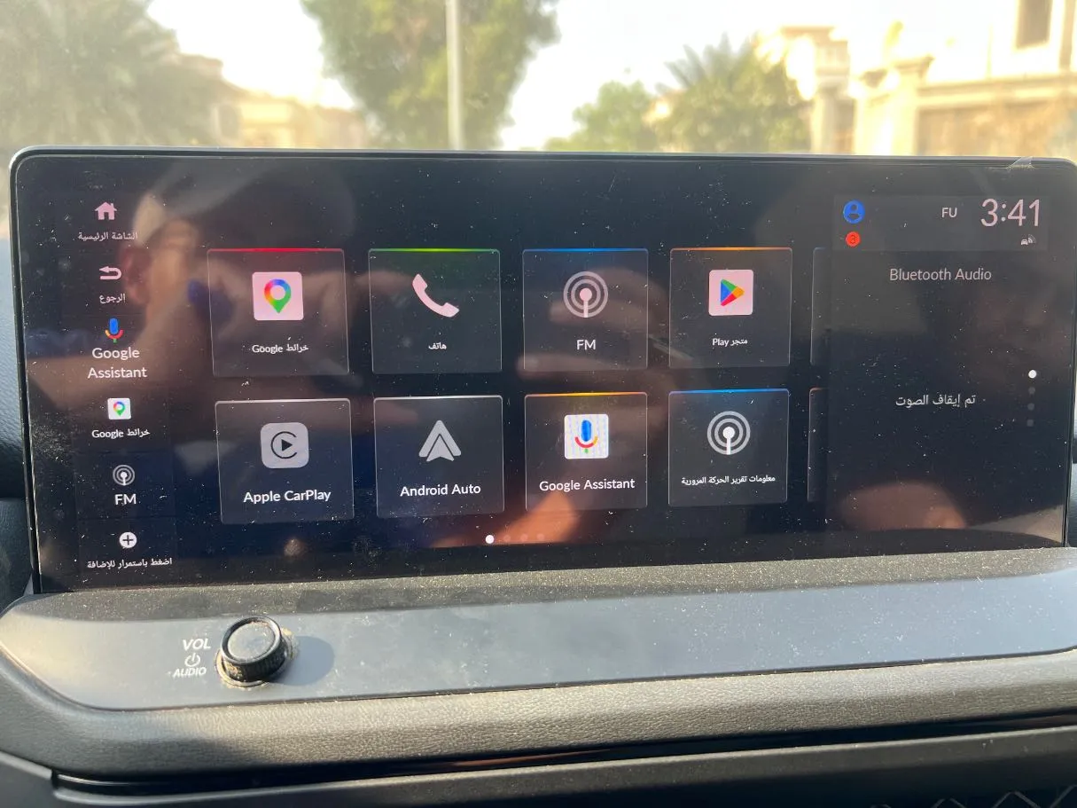 Car image 24