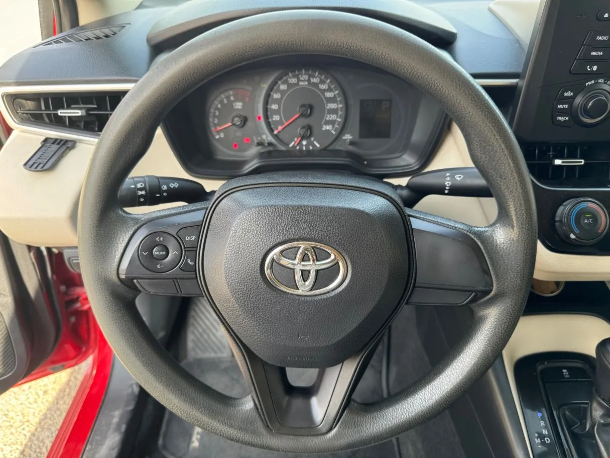 Car image 20