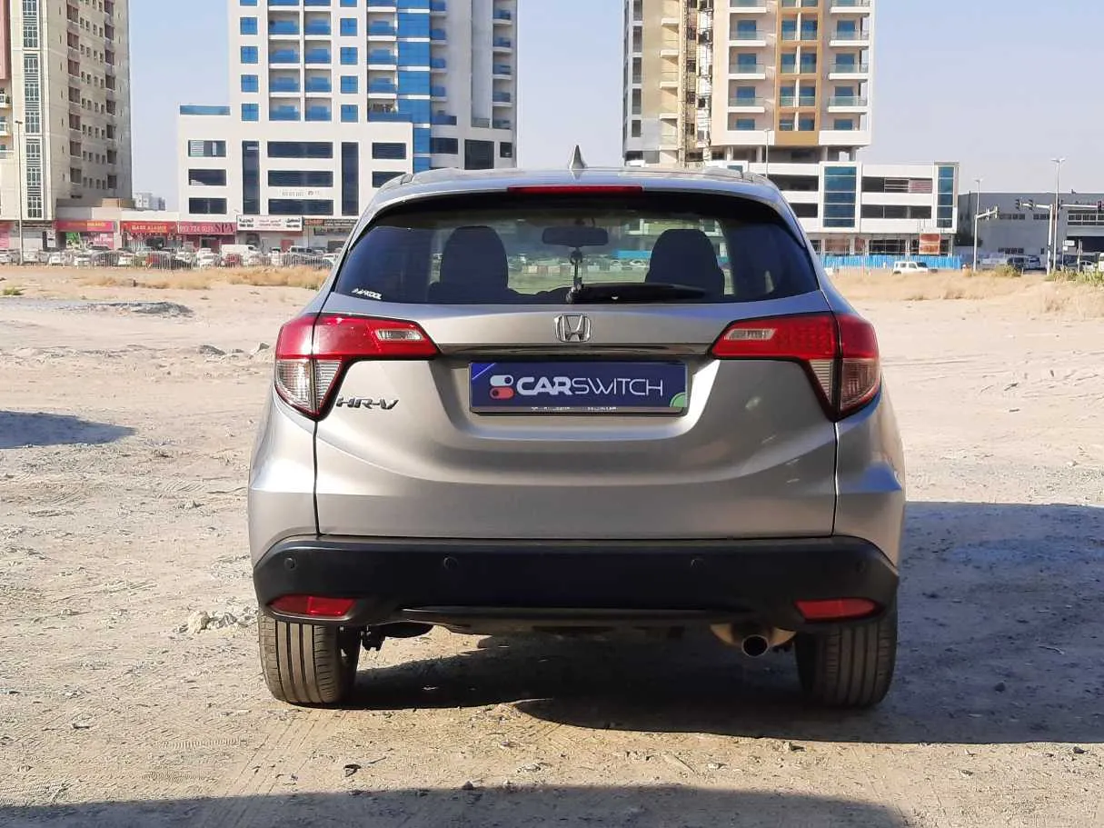 Car image 6