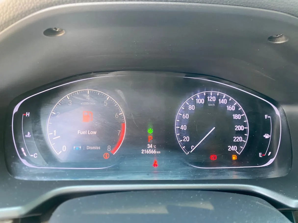 Car image 18