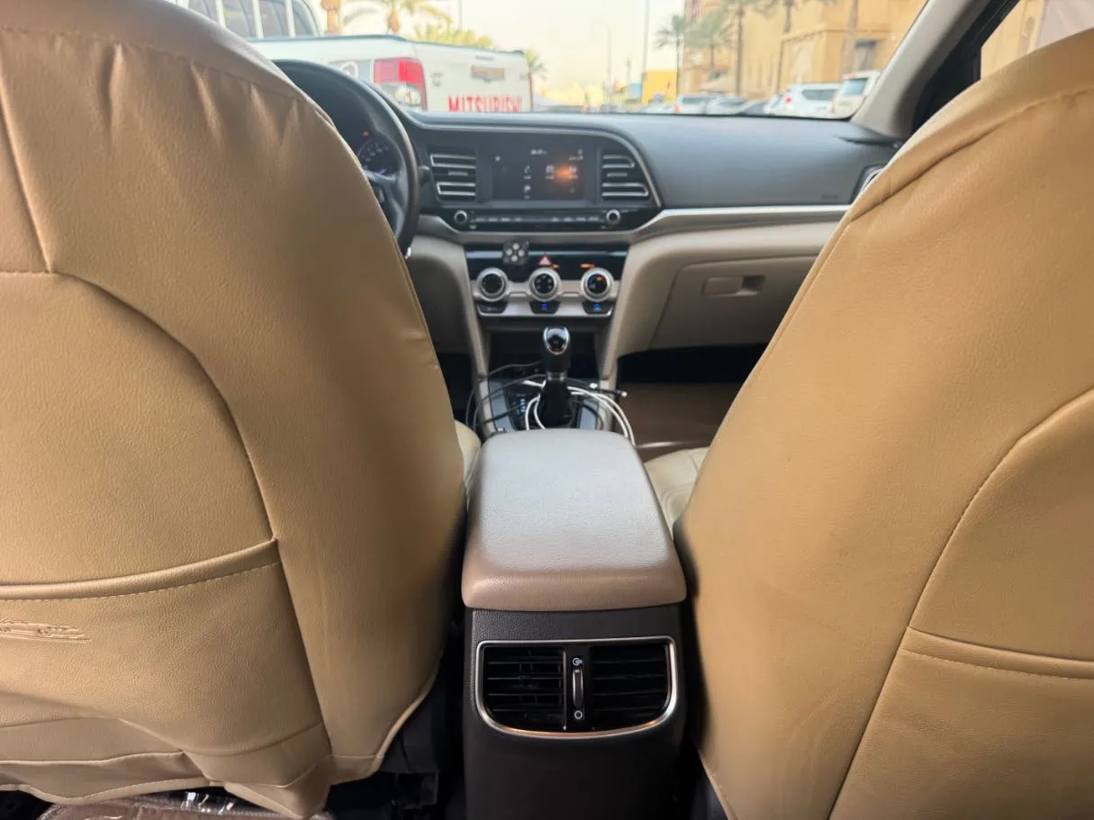 Car image 21