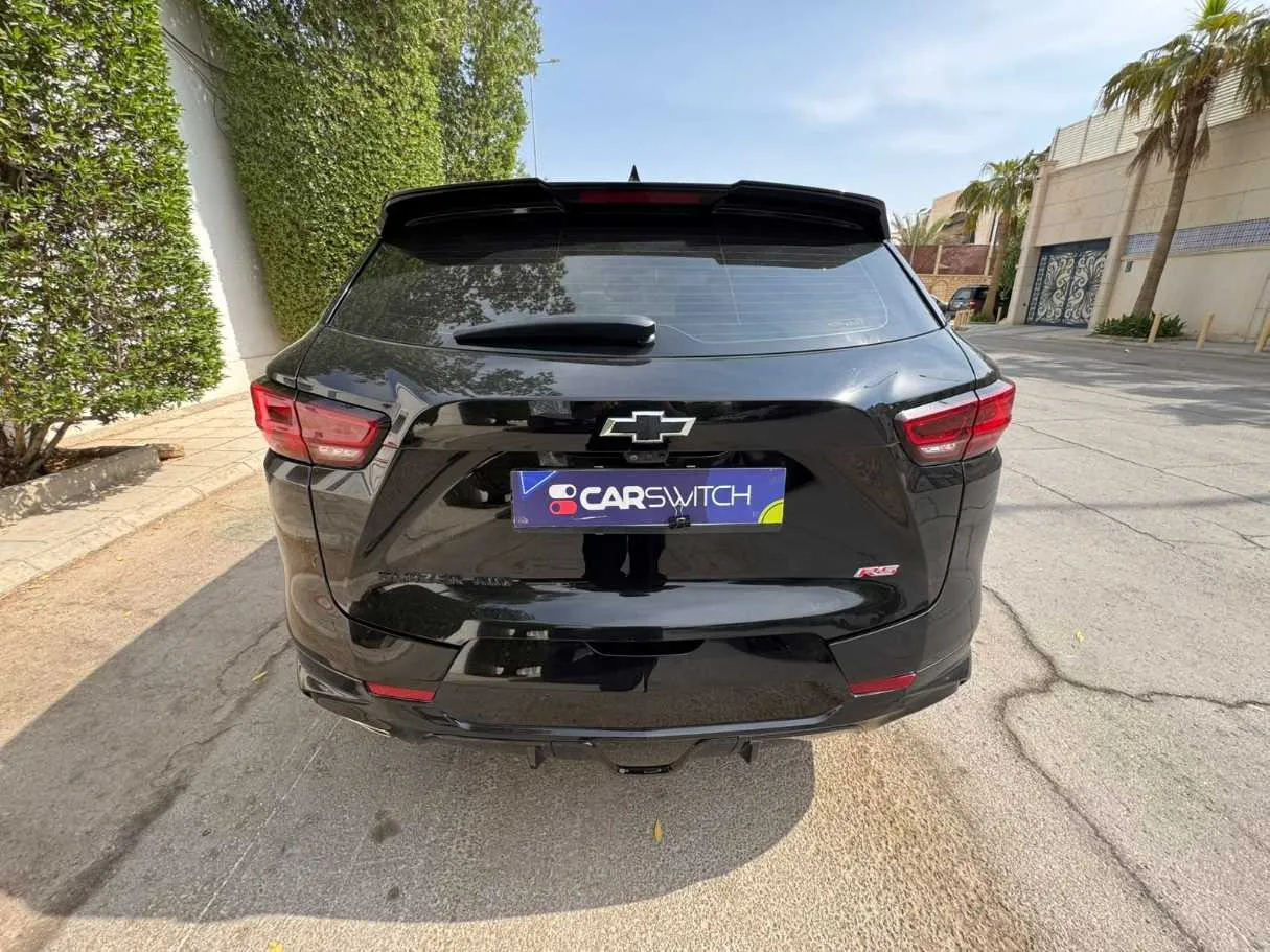 Car image 6