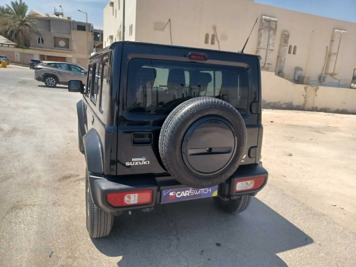 Car image 6