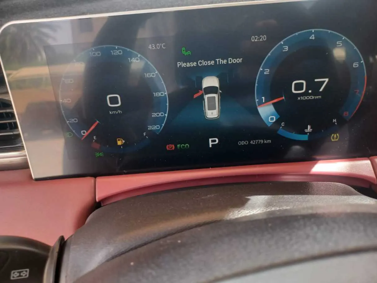 Car image 17