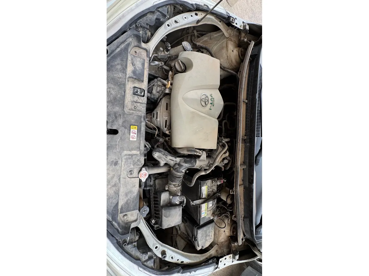 Car image 25