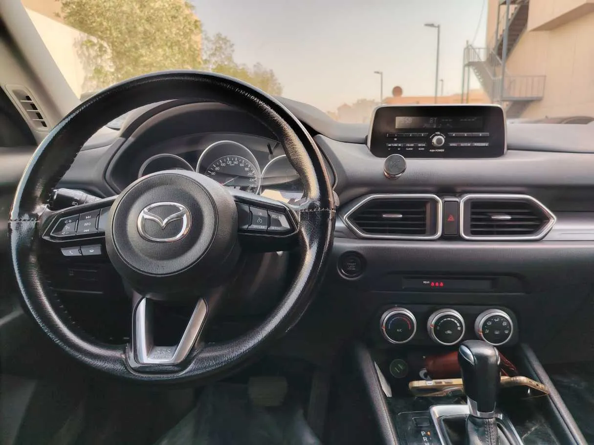 Car image 16