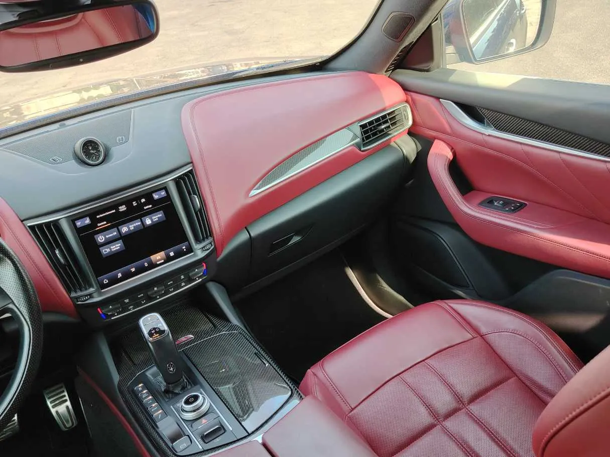 Car image 21