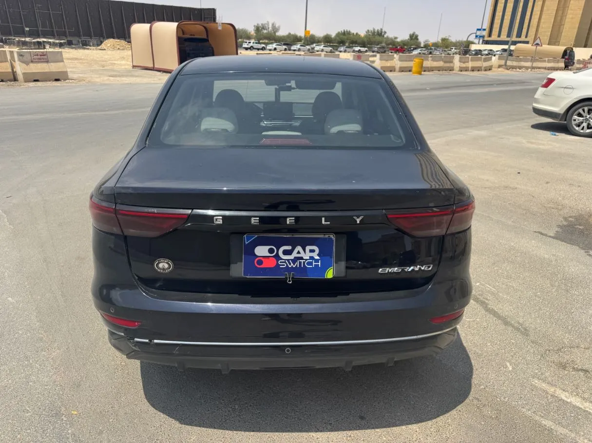 Car image 6