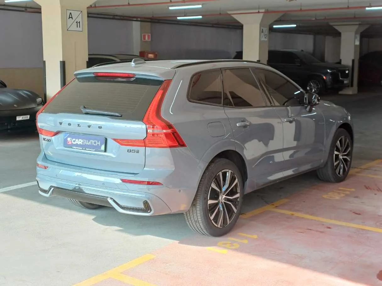 Car image 7
