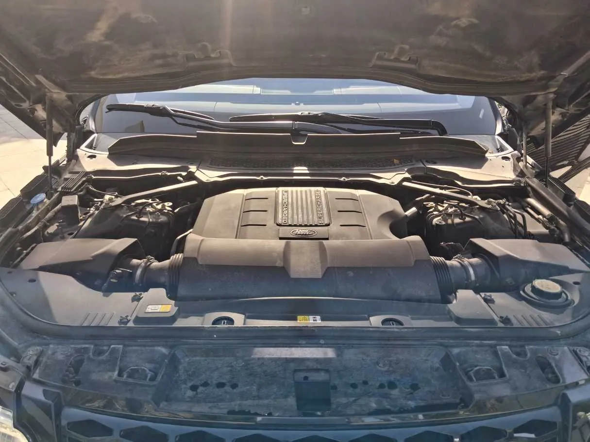 Car image 22