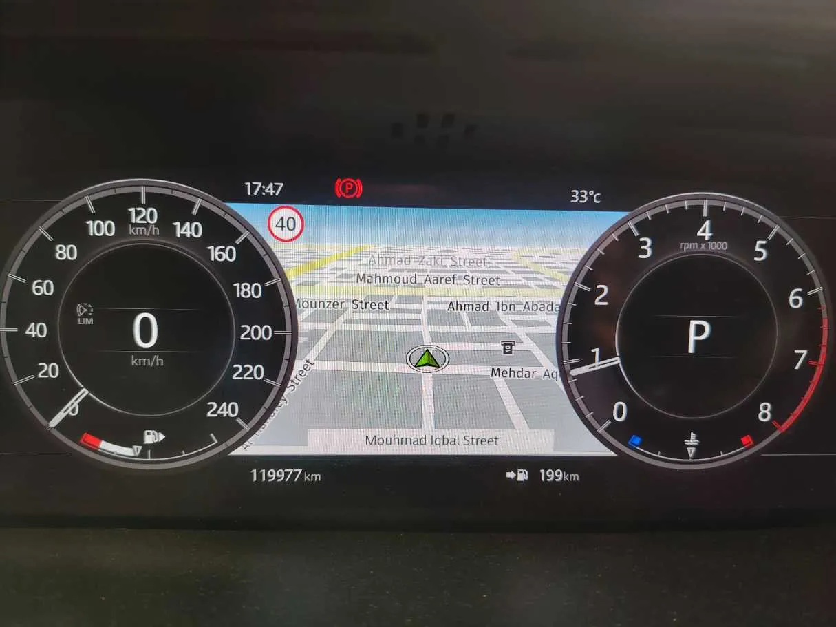Car image 27