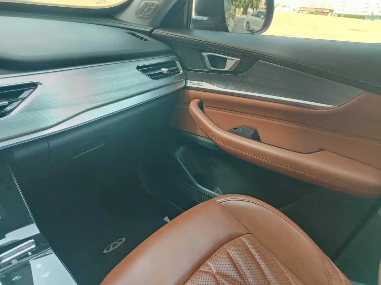 Car image 32