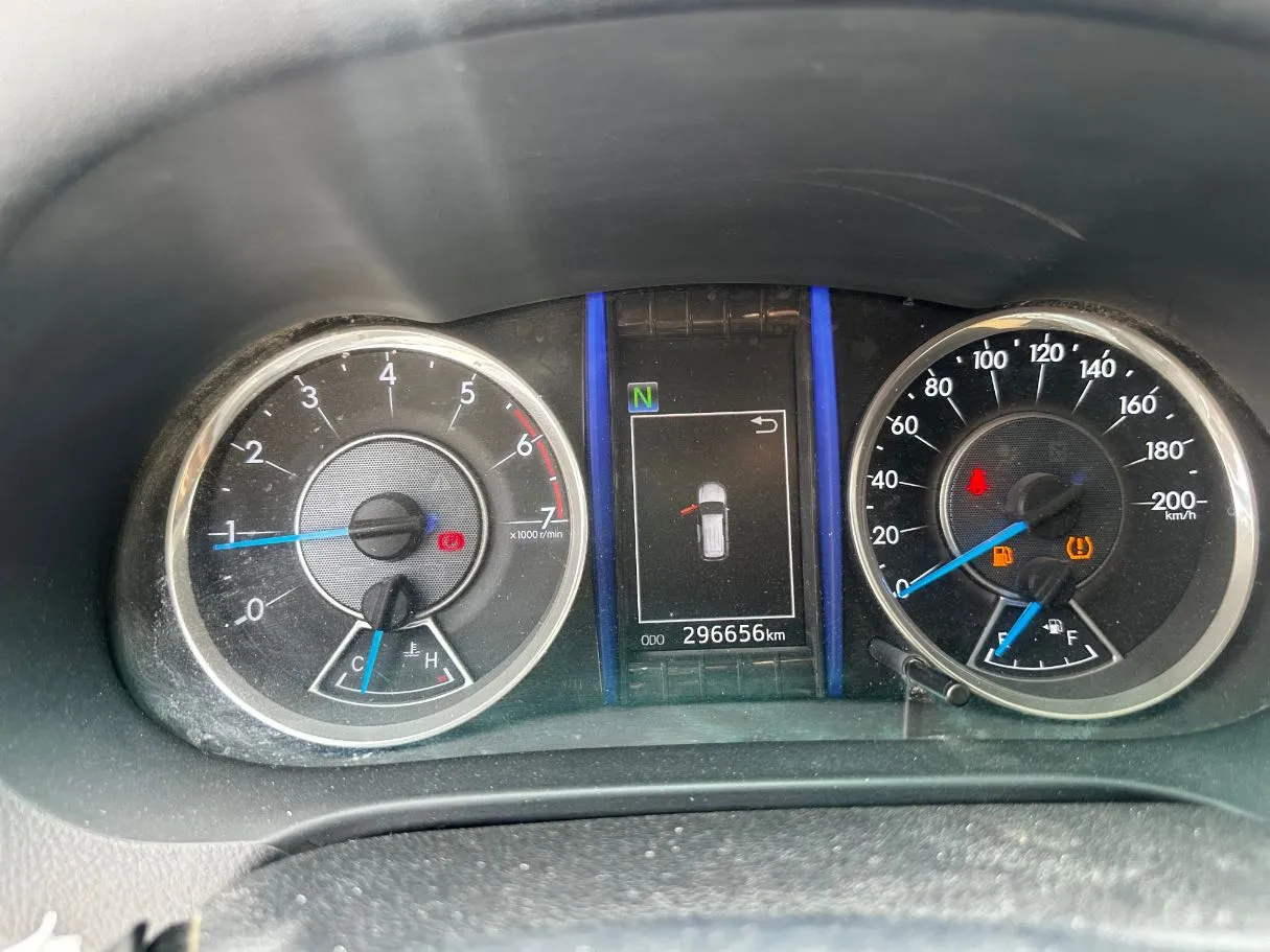 Car image 21