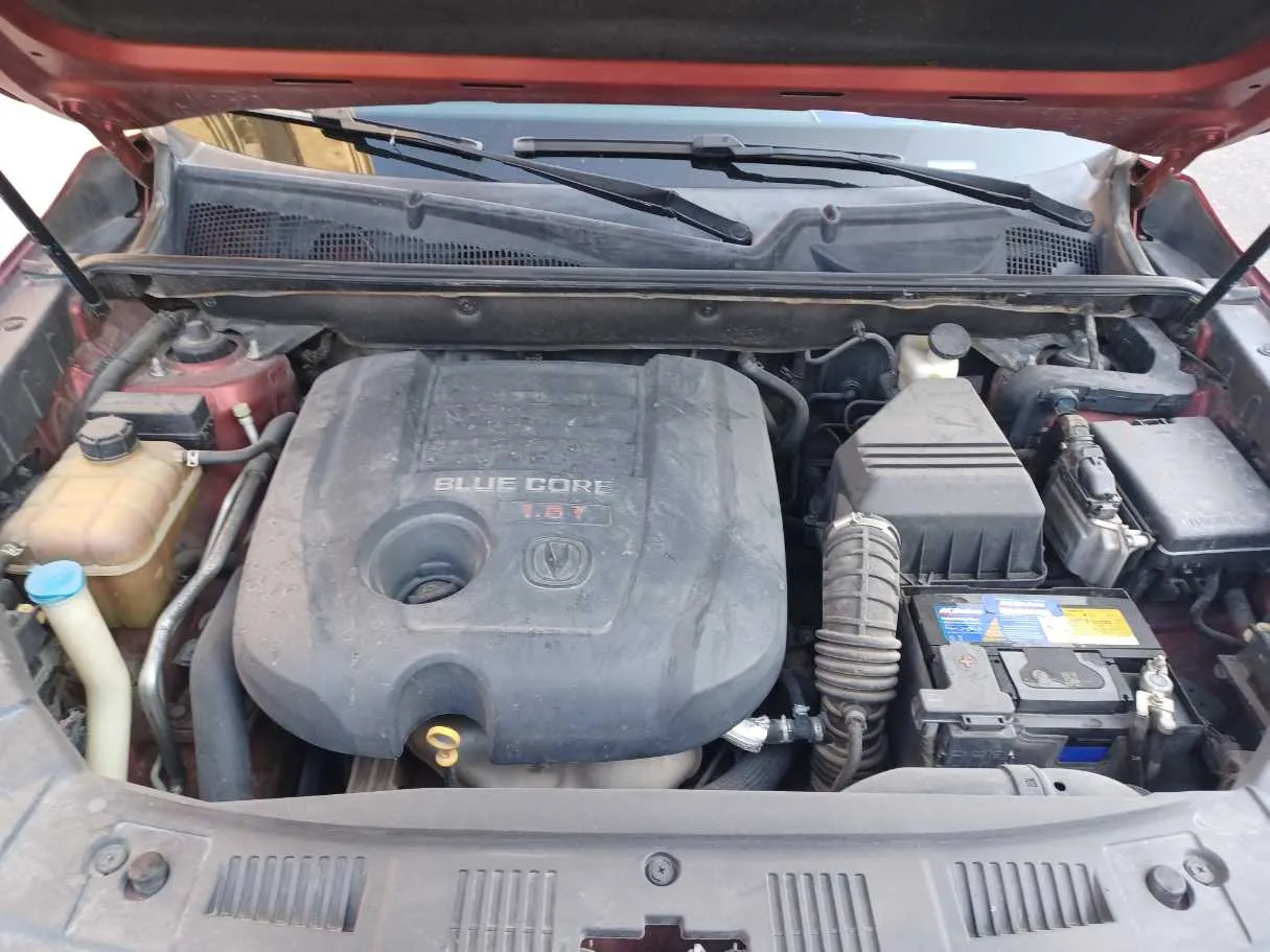 Car image 24