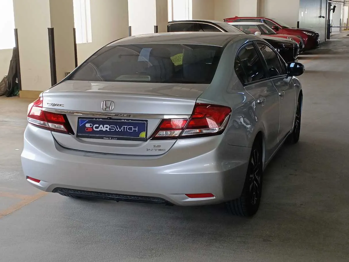Car image 5