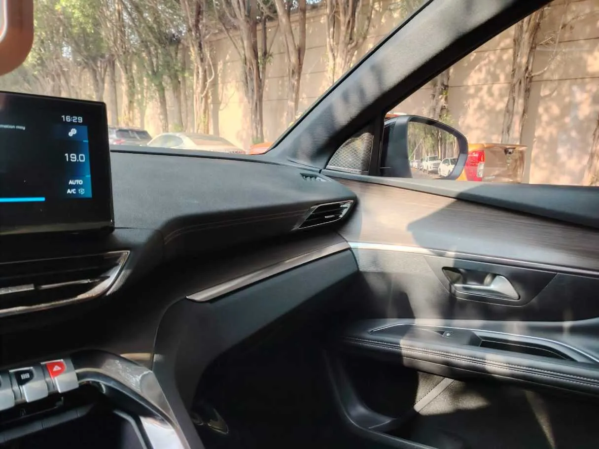 Car image 39