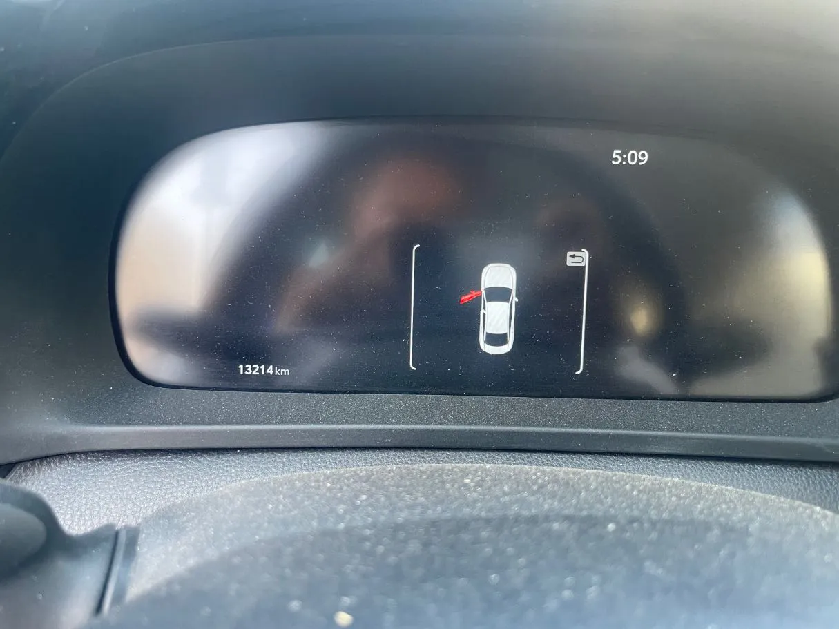 Car image 21