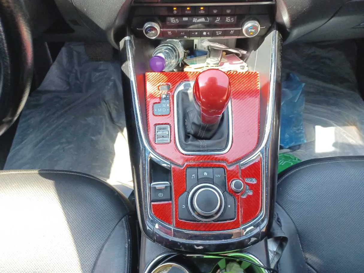 Car image 13