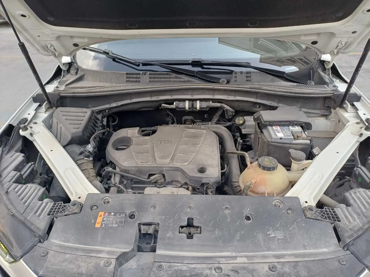 Car image 22