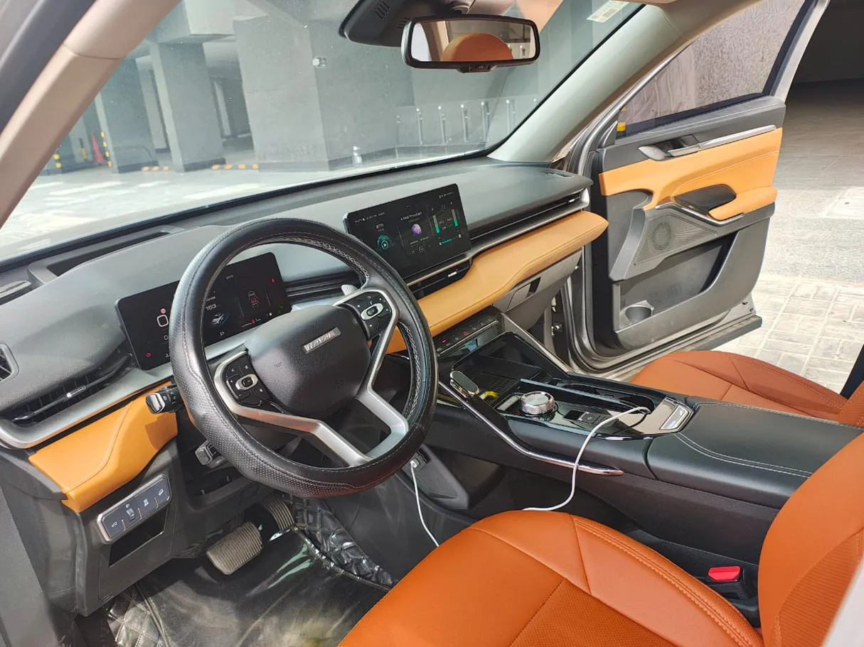 Car image 6
