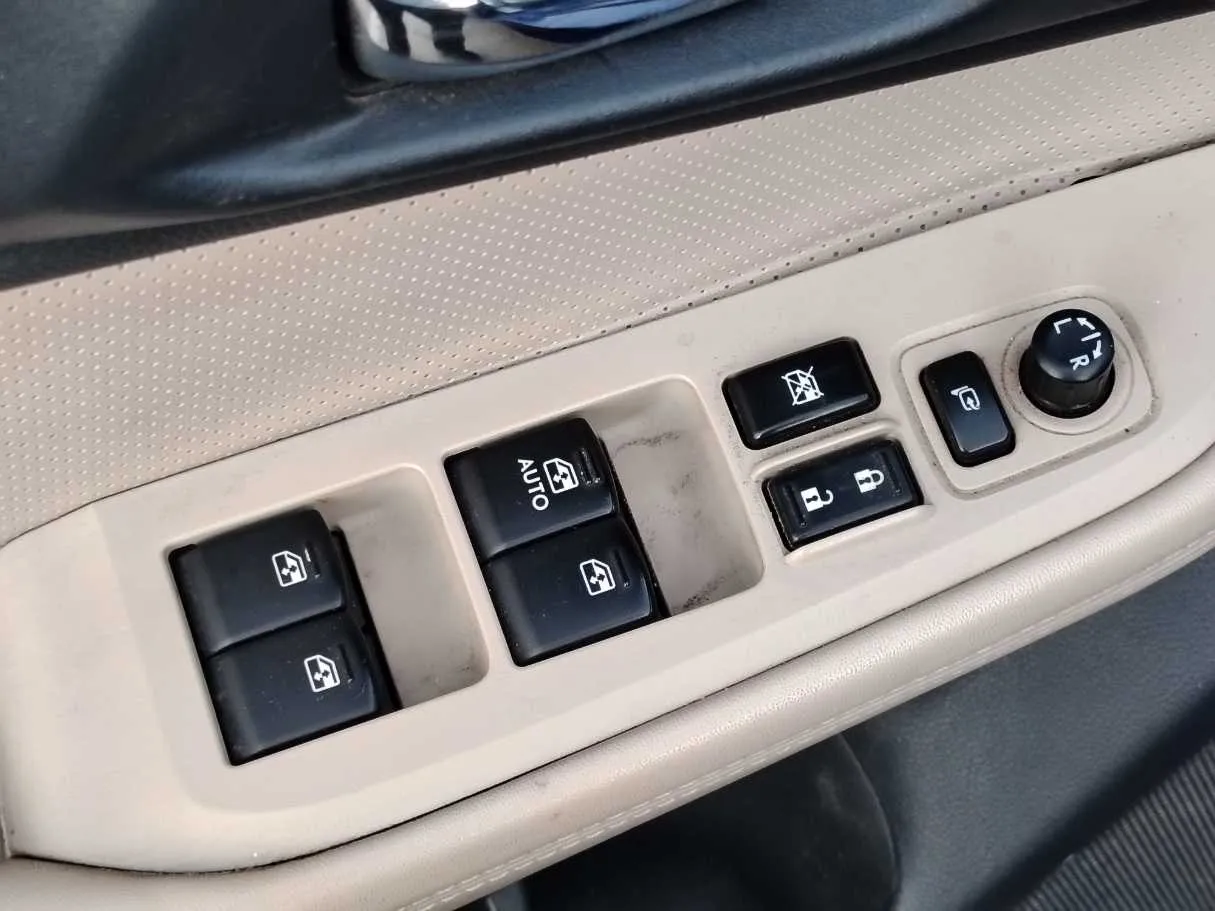 Car image 31