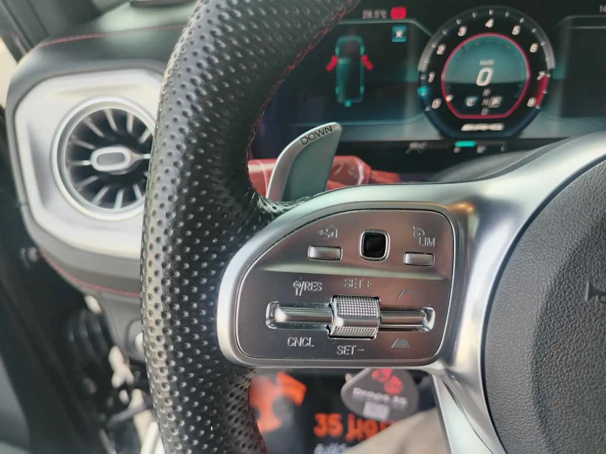 Car image 31