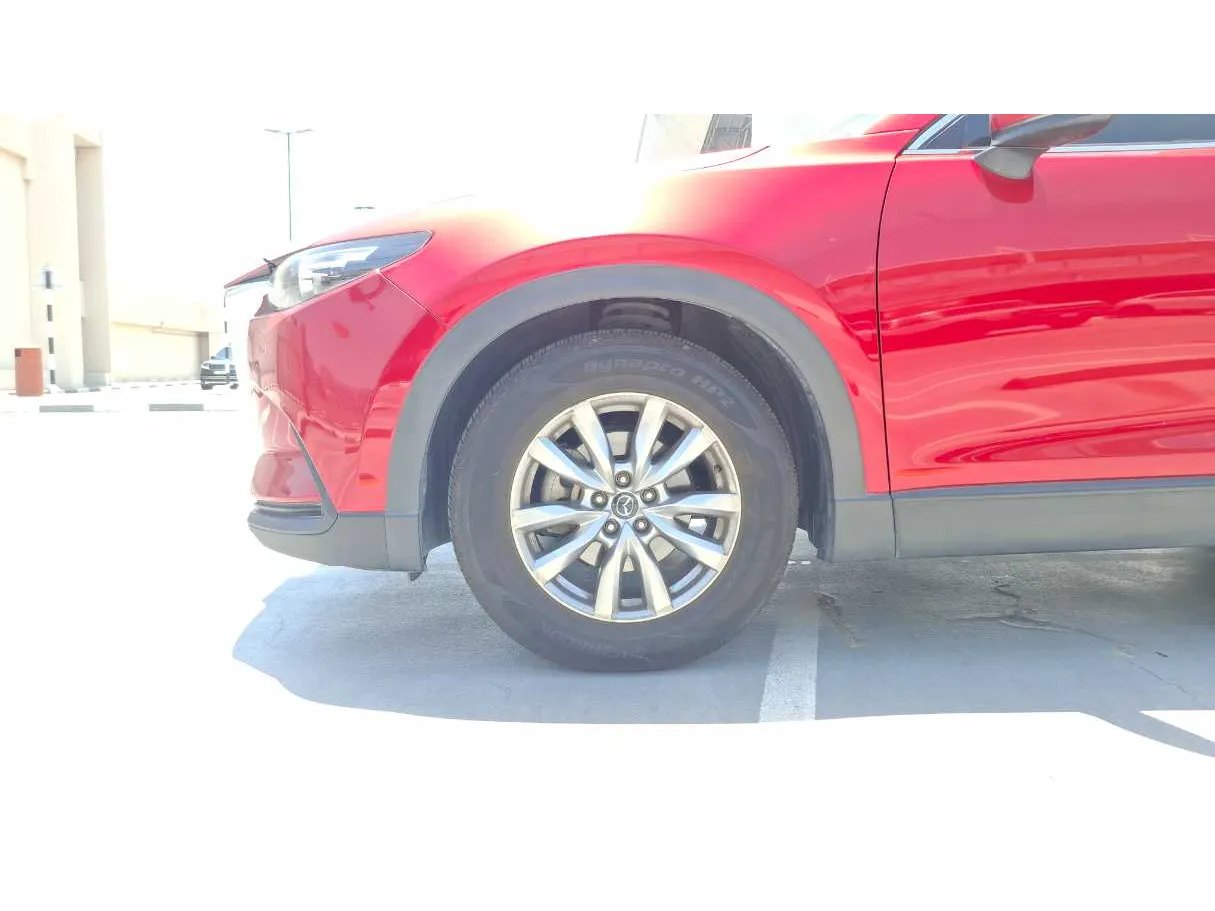 Car image 9