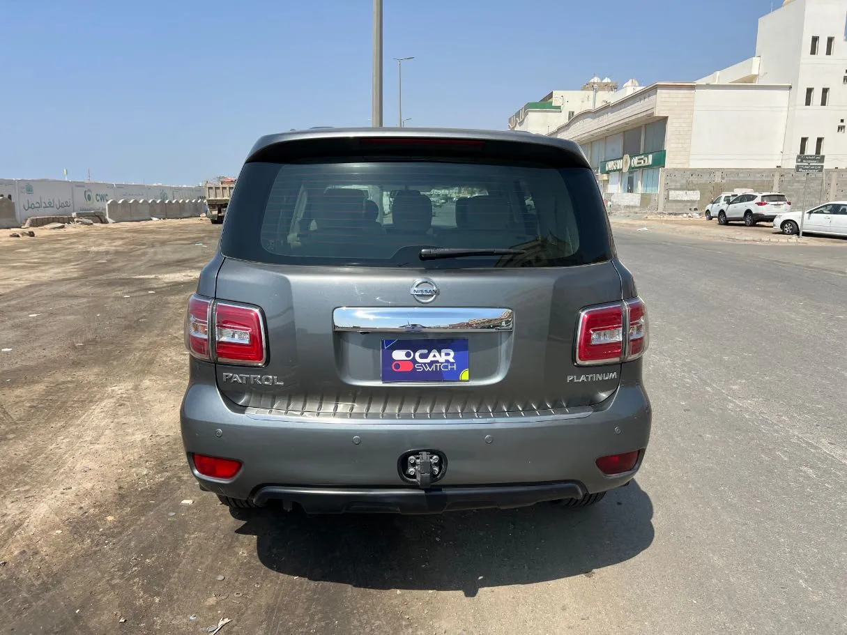 Car image 6