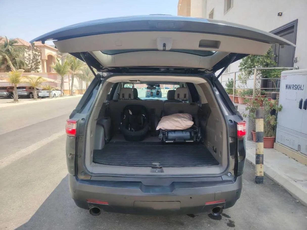 Car image 32