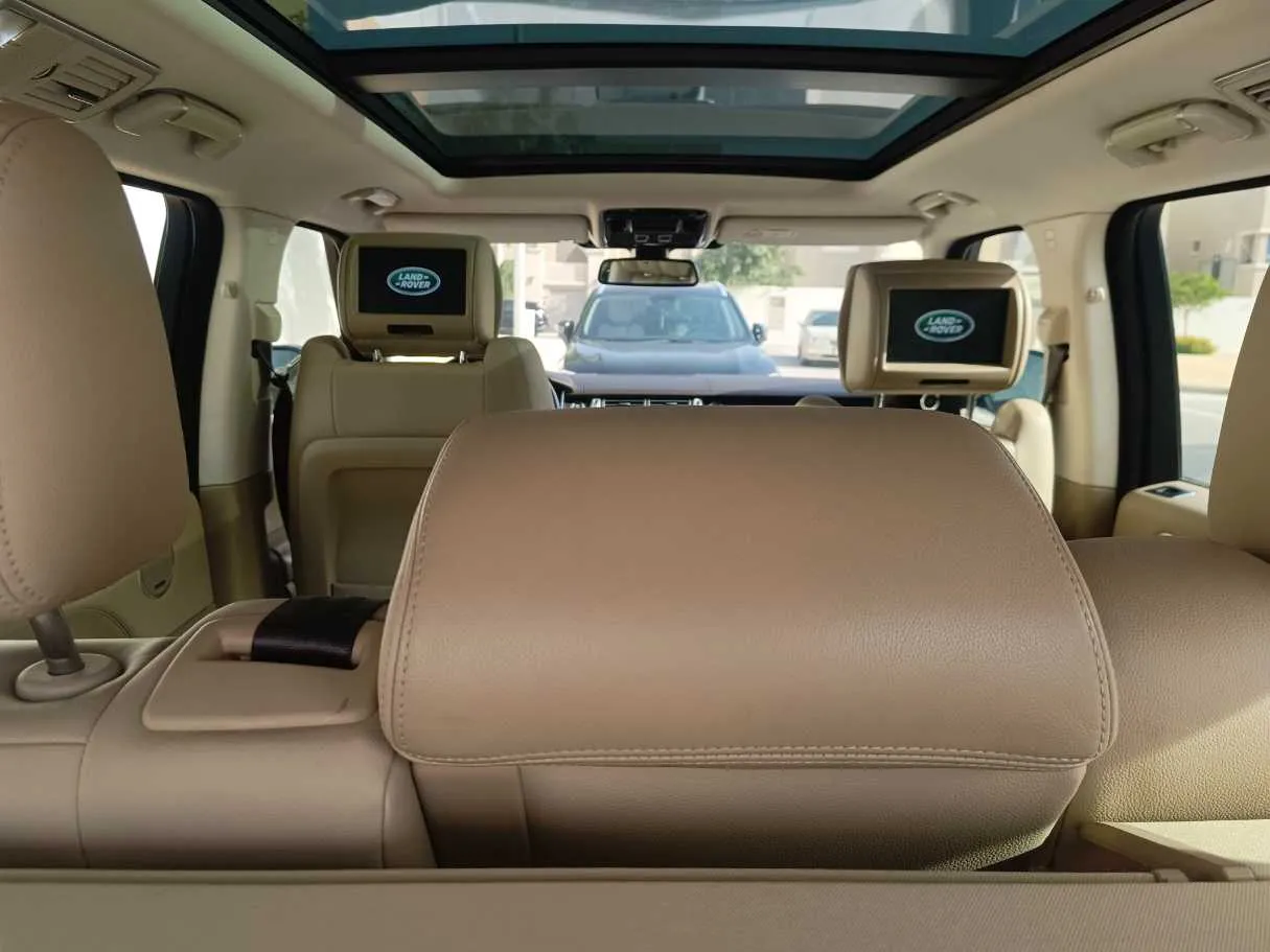 Car image 28