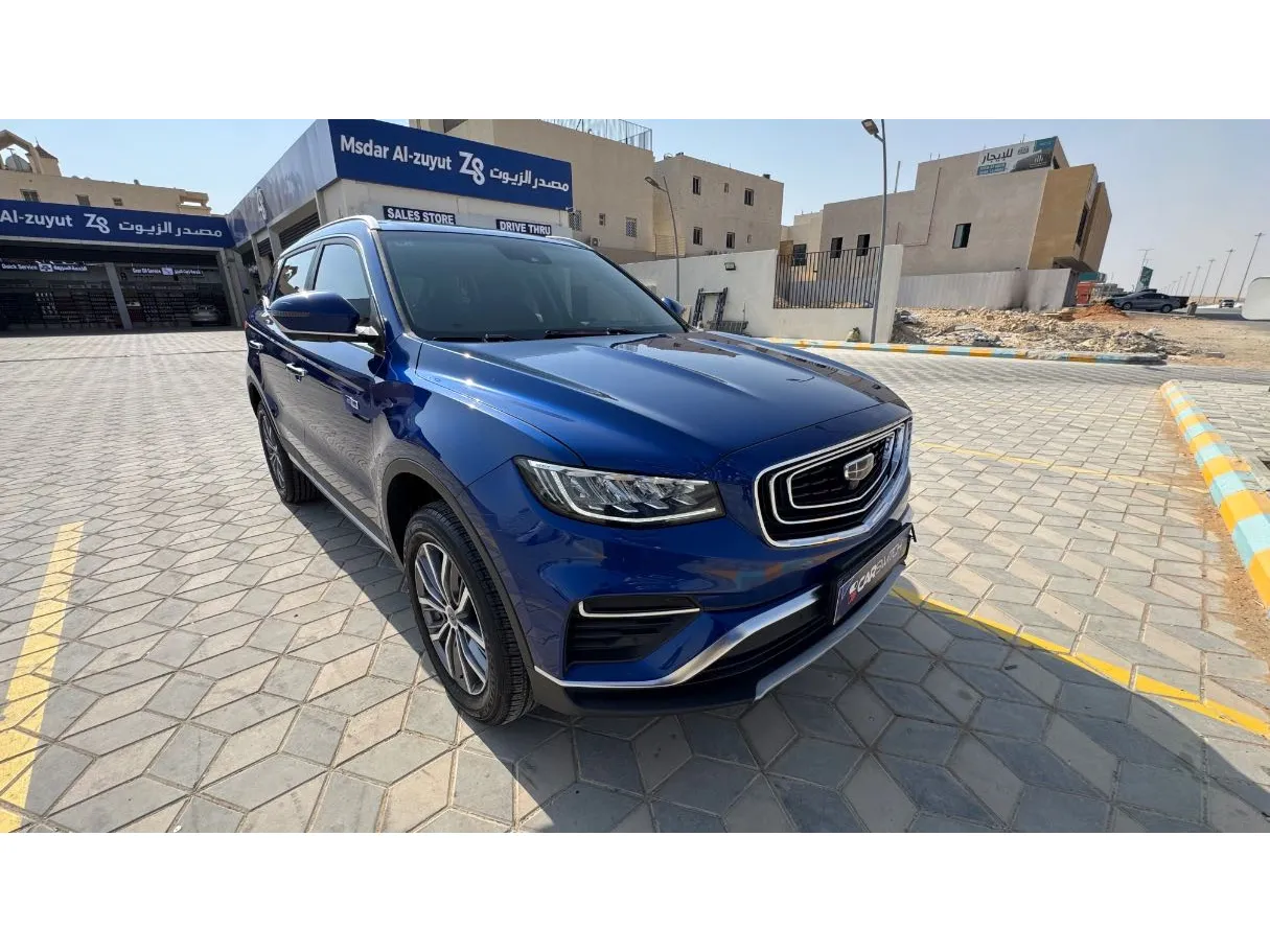 Car image 3