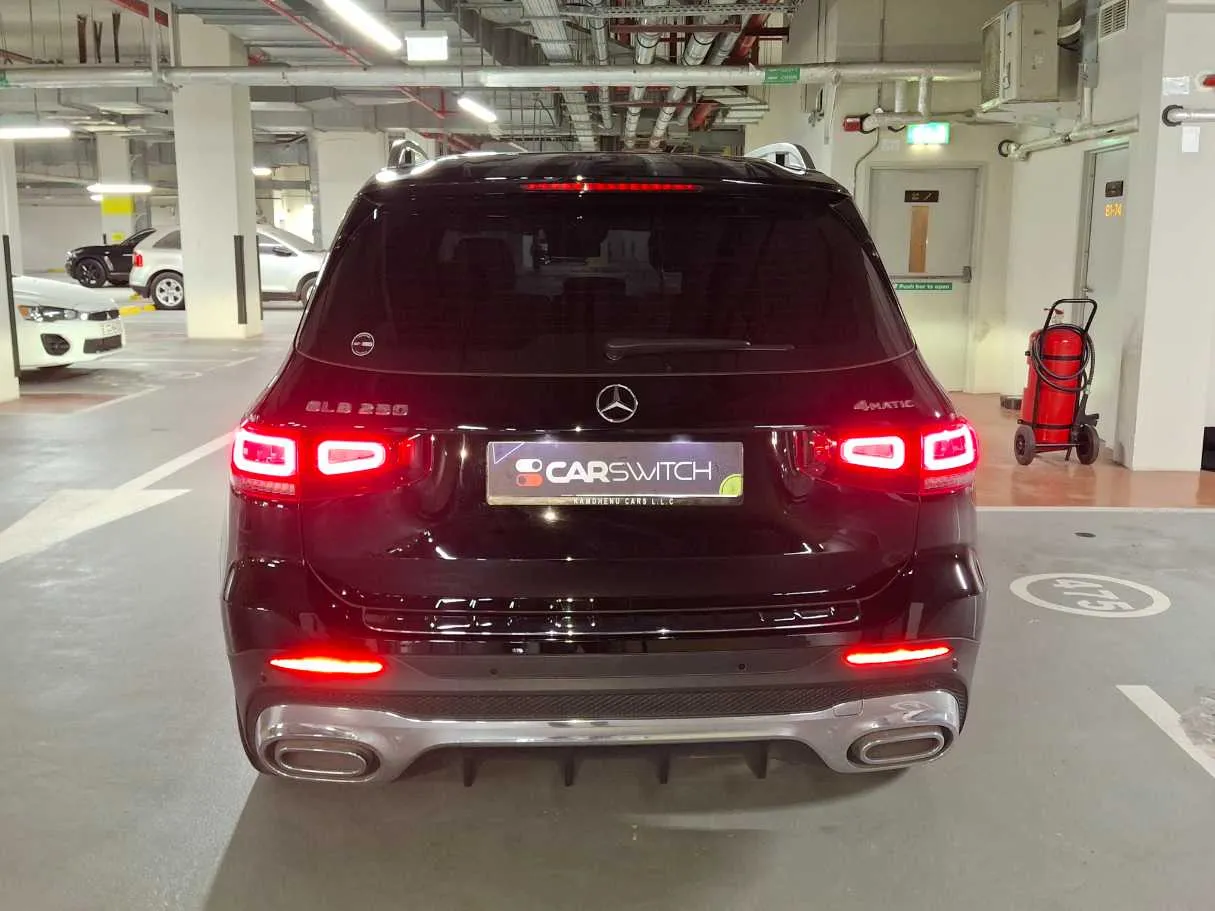 Car image 6