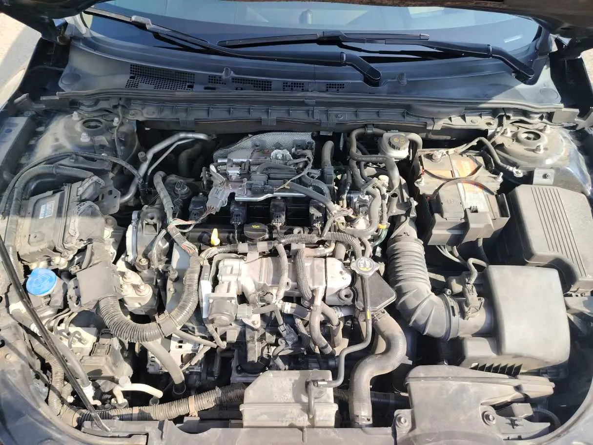 Car image 48