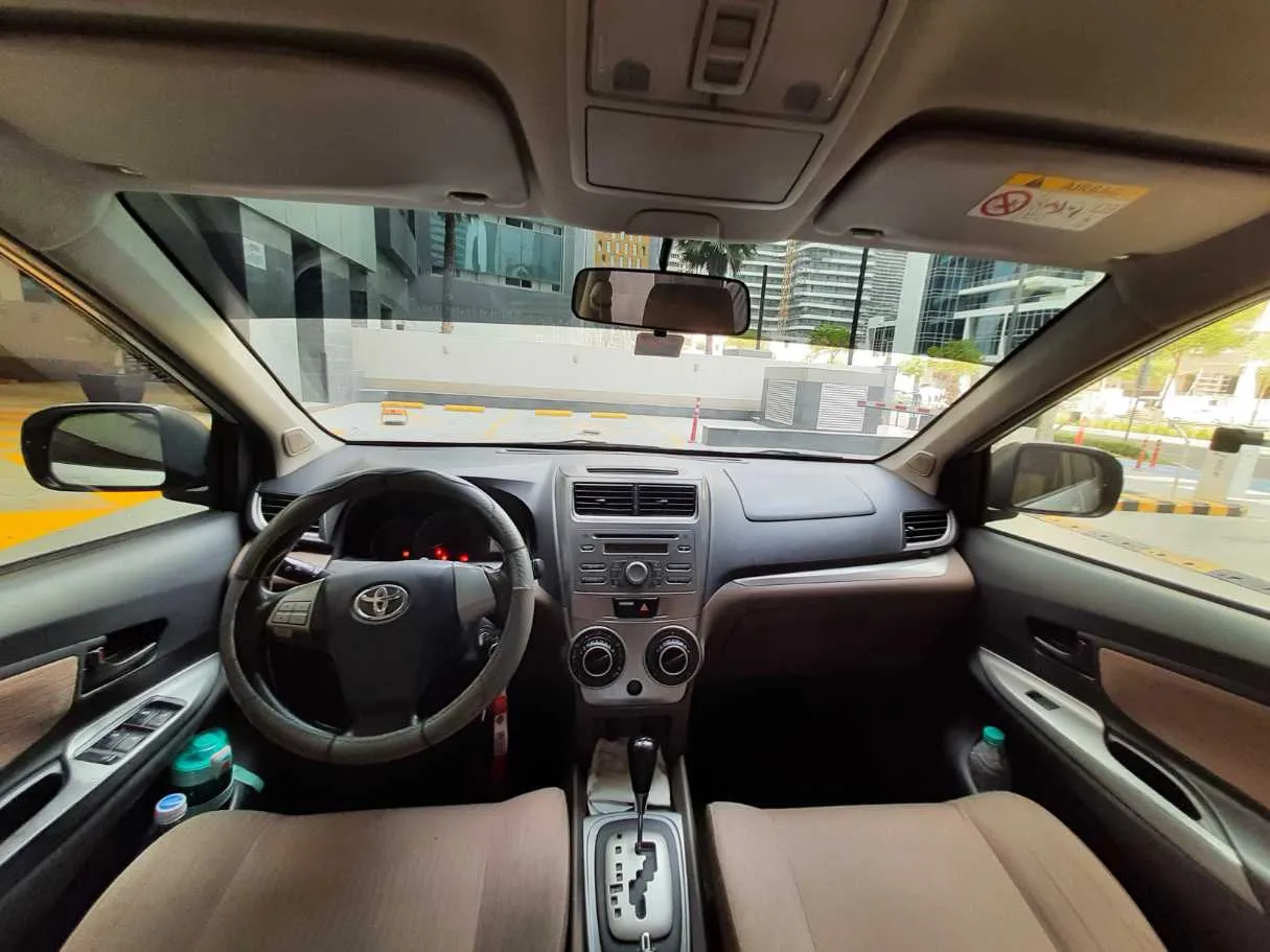 Car image 13